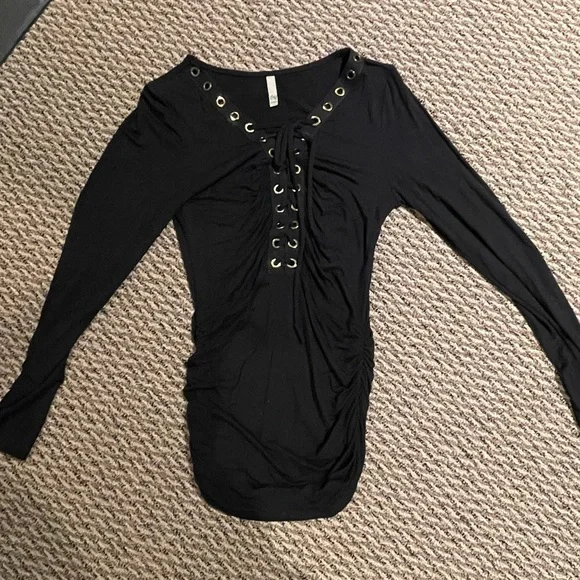 CY Soft stretchy long black gold detail long sleeve ruched - Picture 2 of 7